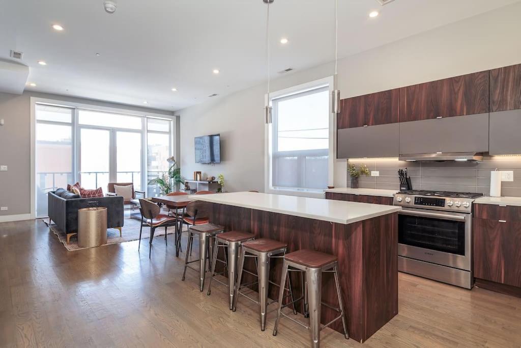 Breathtaking Downtown Penthouse A - Sleeps 11 Vila Chicago Exterior foto